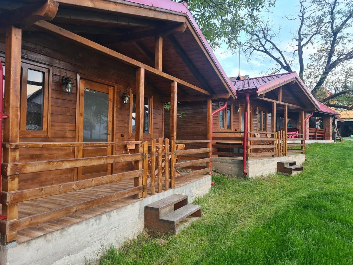 Chiscau Cabanutele Din Lemn 빌라 외부 사진